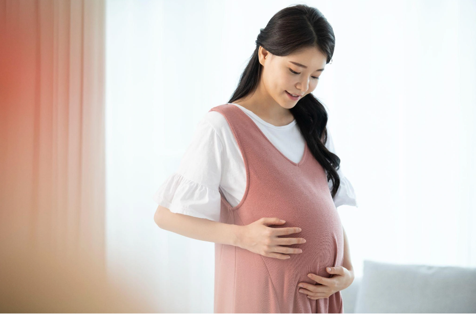 Bổ sung Vitamin C khi mang thai là gì? Dấu hiệu và những điều mẹ cần biết.