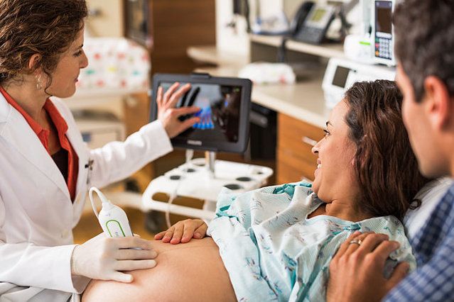 Tại sao thai nhi giảm cử động? Giải mã nguyên nhân từ góc nhìn chuyên gia