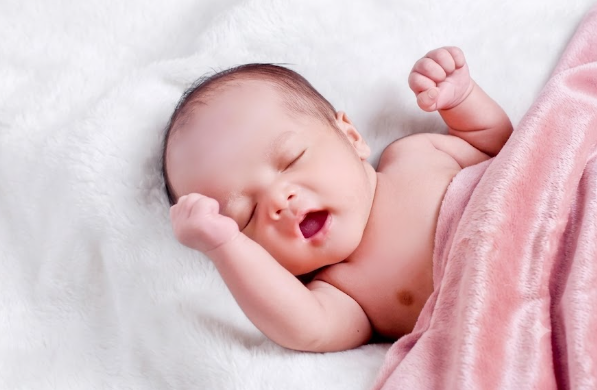 Cột Mốc Em Bé 4 Tuần Tuổi: Cẩm Nang Chăm Sóc Chuẩn Y Khoa Cho Mẹ Bỉm